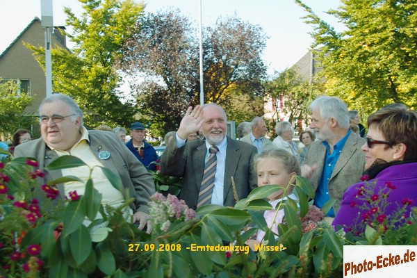 071.jpg
